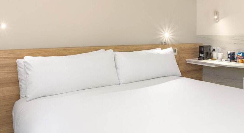 Fotos del hotel B&b Hotel Lisboa Montijo:  4