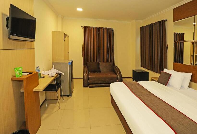 Fotos del hotel Sans Hotel Fiducia Serpong:  8