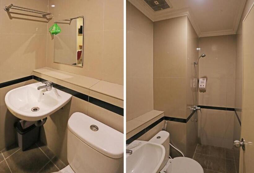 Fotos del hotel Sans Hotel Fiducia Serpong:  5