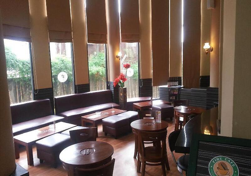 Fotos del hotel Sans Hotel Fiducia Serpong:  21