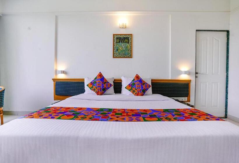 Fotos del hotel Treebo Trend Golden Emerald:  25