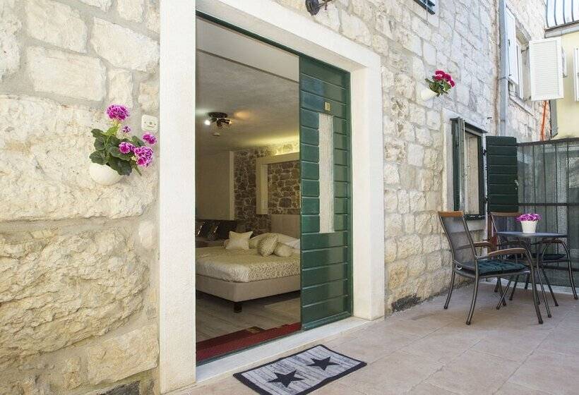 Fotos del hotel Authentic:  2