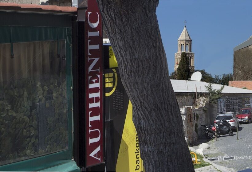 Fotos del hotel Authentic:  3