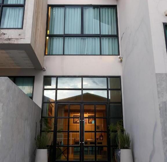 Fotos del hotel Sheriff House:  3