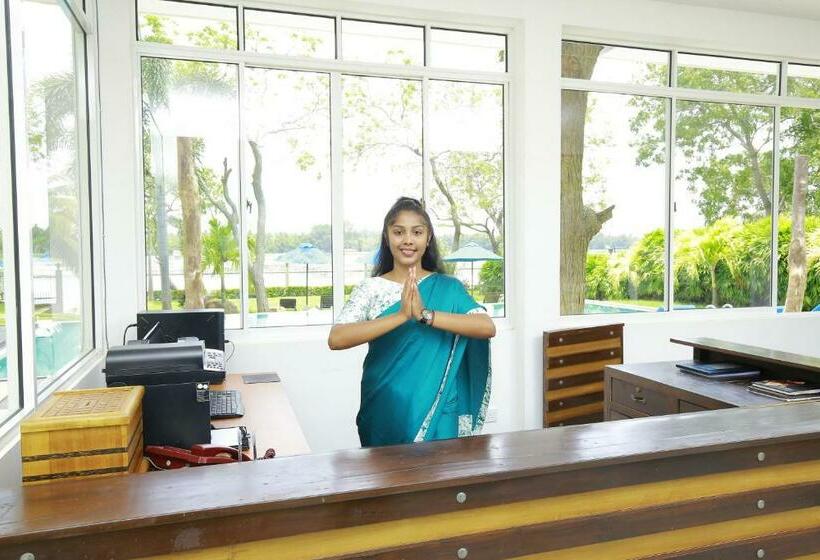 Fotos del hotel Diya Dahara Resort:  11