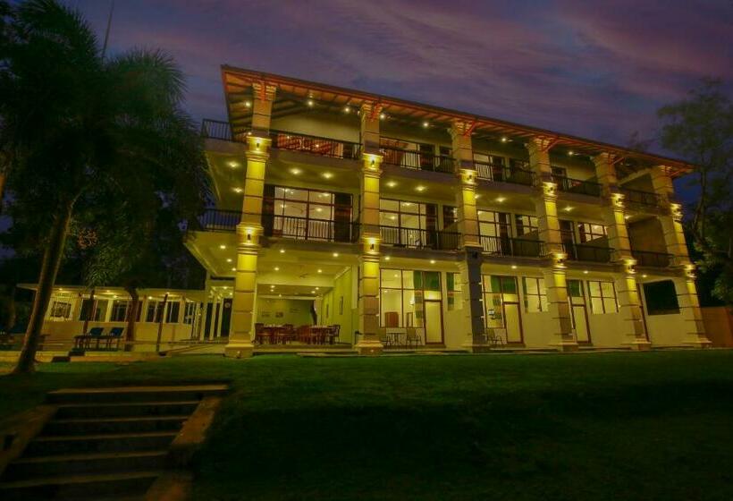 Fotos del hotel Diya Dahara Resort:  8