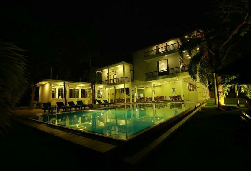 Fotos del hotel Diya Dahara Resort:  9