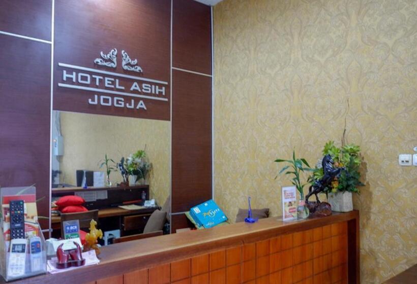 Fotos del hotel Reddoorz Plus @ Hotel Asih Uny:  18