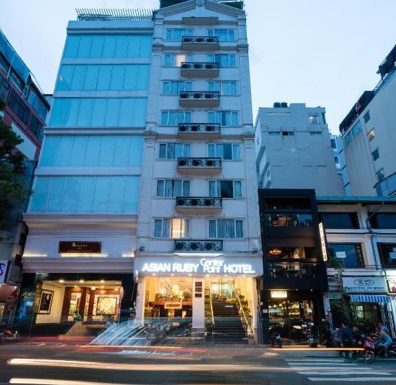 Asian Ruby Center Point