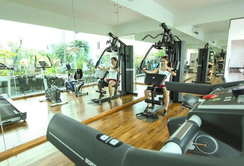 Fotos del hotel Maxones At Resort Makassar:  4