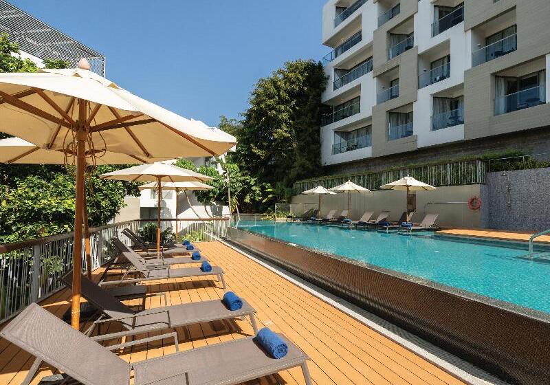 Fotos del hotel The Andaman Beach  Phuket Patong:  11