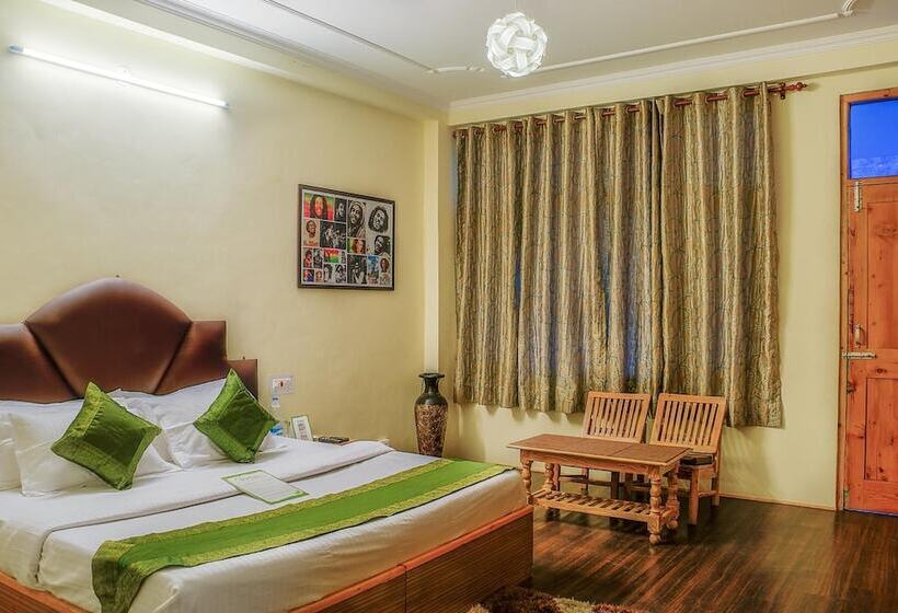 Treebo Trend Celebriti Manali