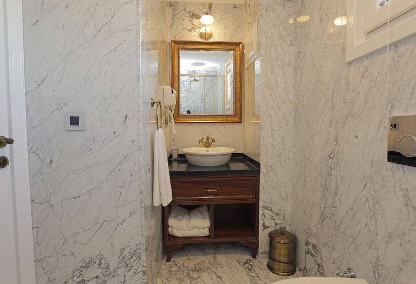 Fotos del hotel Art Nouveau Pera:  4