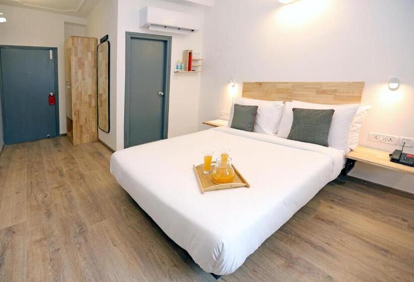 Fotos del hotel OYO Townhouse 017 HUDA City Center:  12