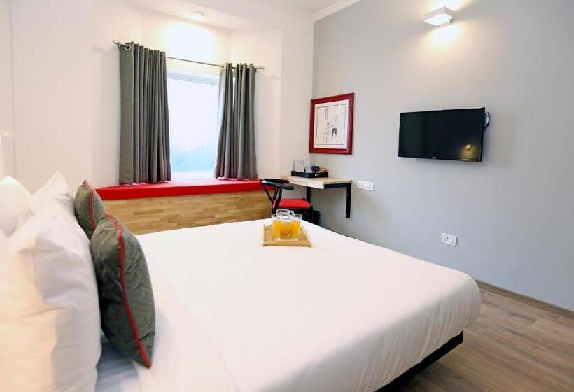 Fotos del hotel OYO Townhouse 017 HUDA City Center:  13