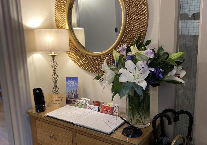 Fotos del hotel Ashbourne House:  8