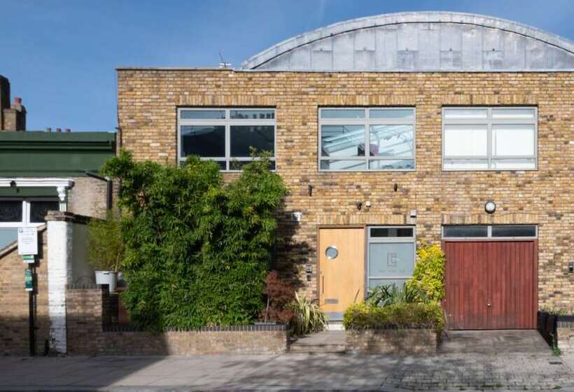 Fotos del hotel The Luxury Inn:  14