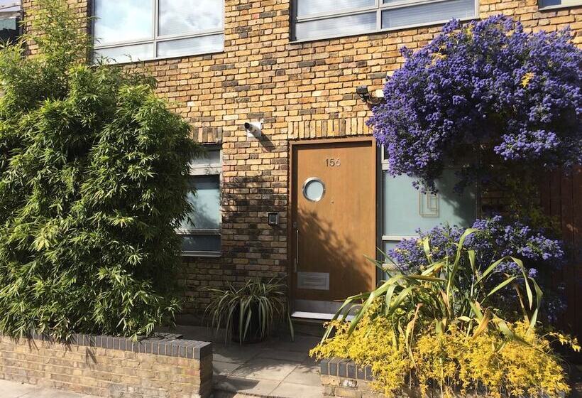 Fotos del hotel The Luxury Inn:  10