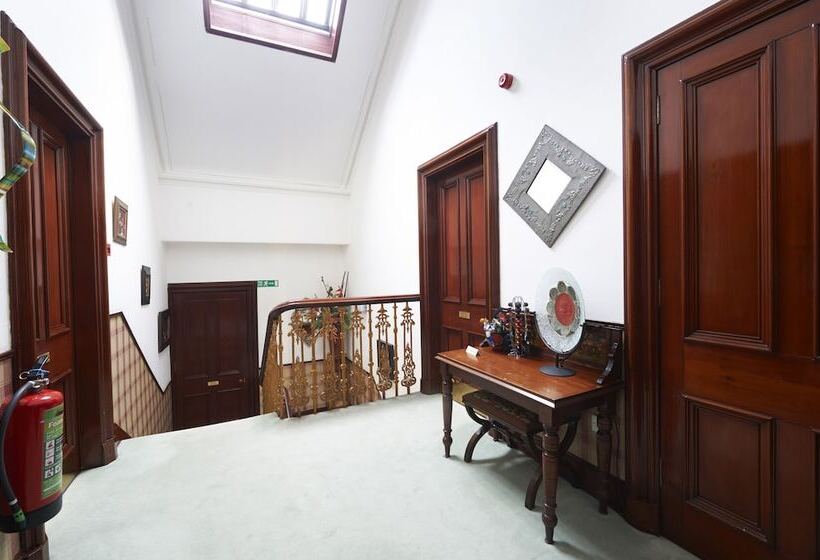 Fotos del hotel Trafford Bank Guest House:  8