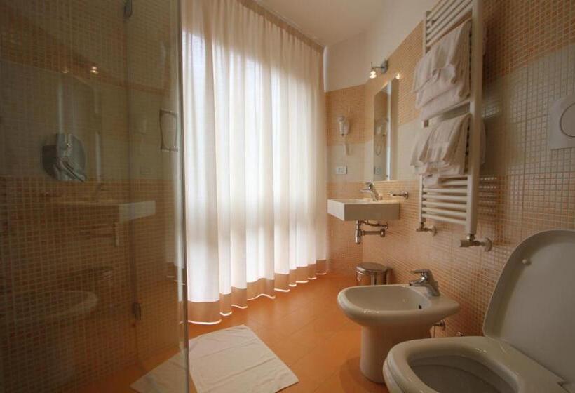 Fotos del hotel La Madonnina:  8