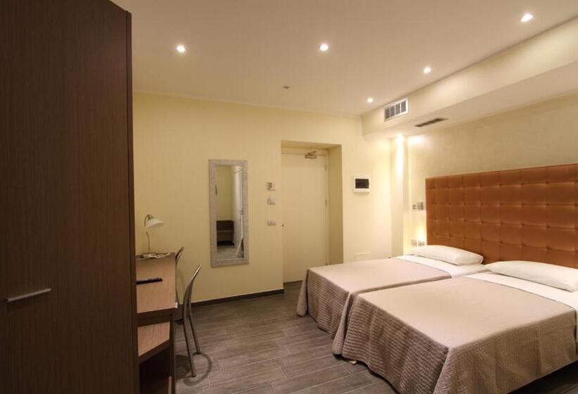 Fotos del hotel La Madonnina:  4