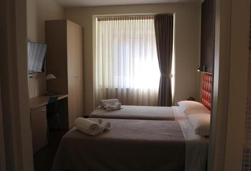 Fotos del hotel La Madonnina:  15