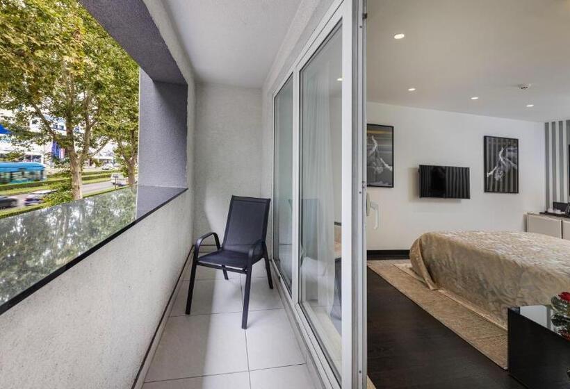 Fotos del hotel 9:  13