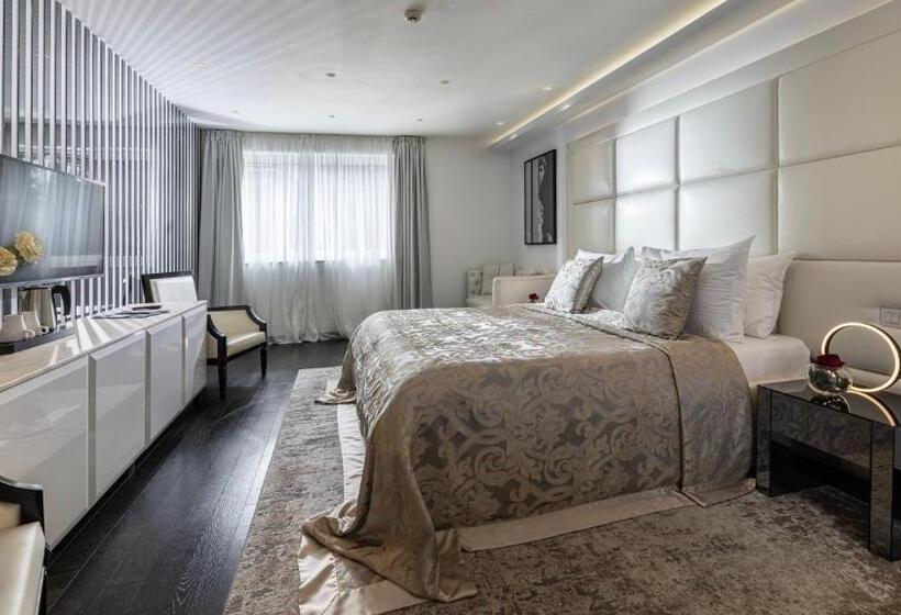 Fotos del hotel 9:  14