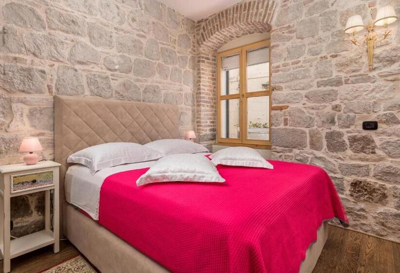 Fotos del hotel Captain S Guest House:  23