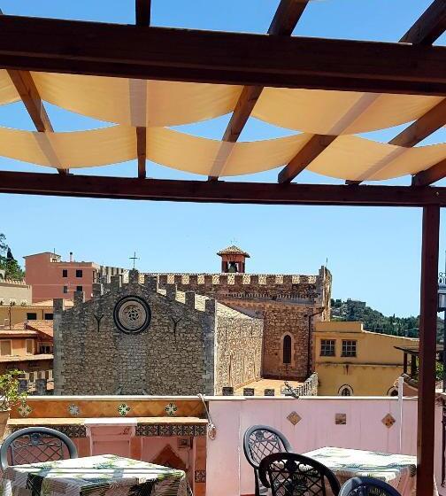 Fotos del hotel Villa Floresta Taormina:  17