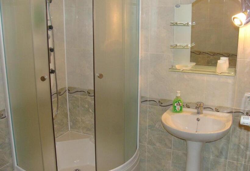 Fotos del hotel Lidia:  13