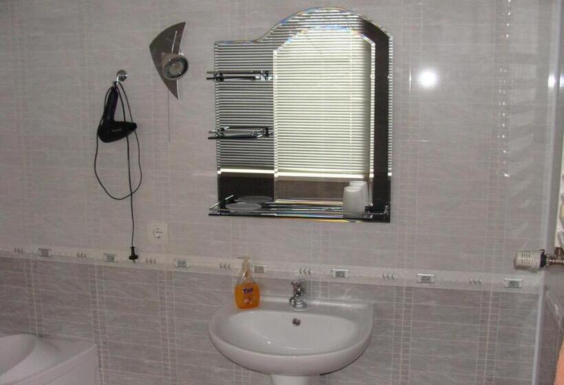 Fotos del hotel Lidia:  11