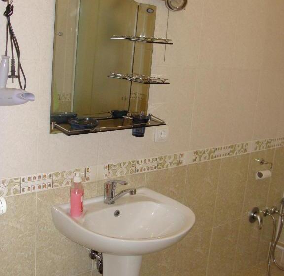 Fotos del hotel Lidia:  17