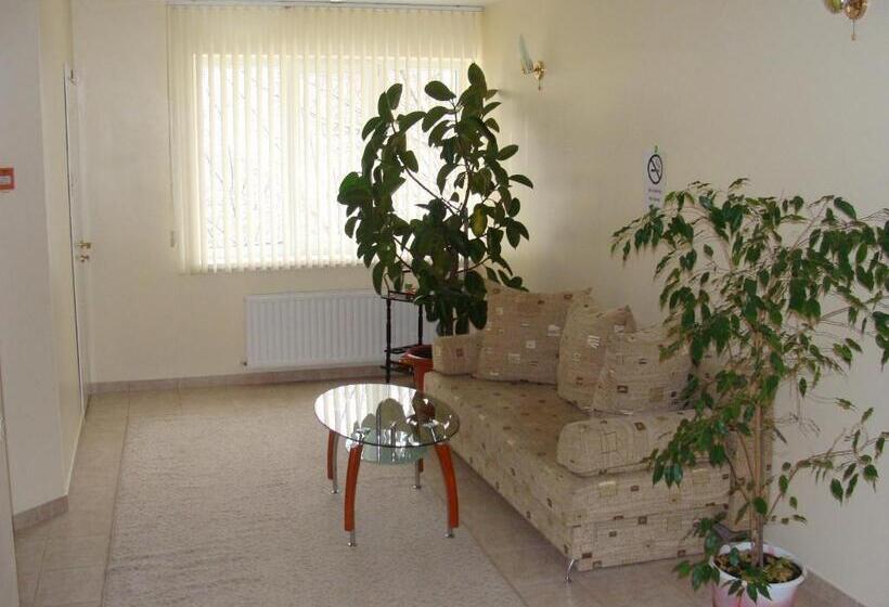 Fotos del hotel Lidia:  6