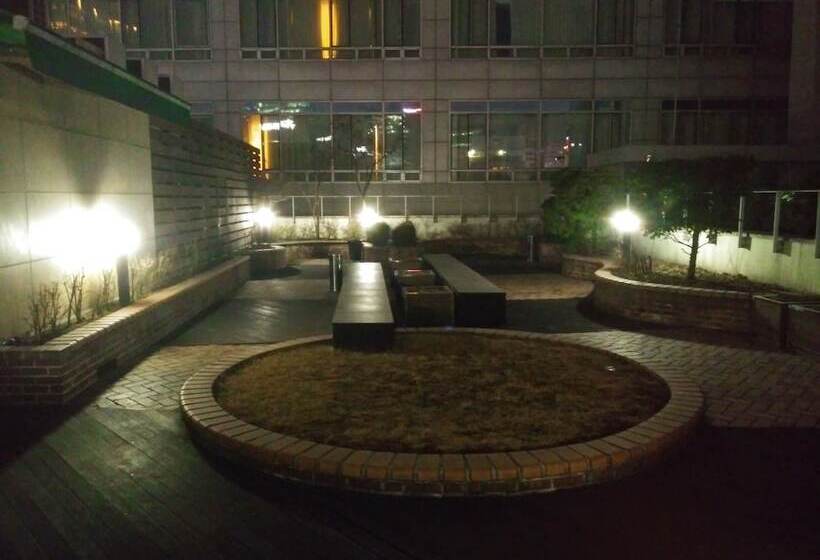 Fotos del hotel Ekonomy  Myeongdong Premier:  4