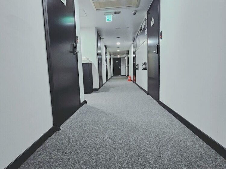 Fotos del hotel Ekonomy  Myeongdong Premier:  3