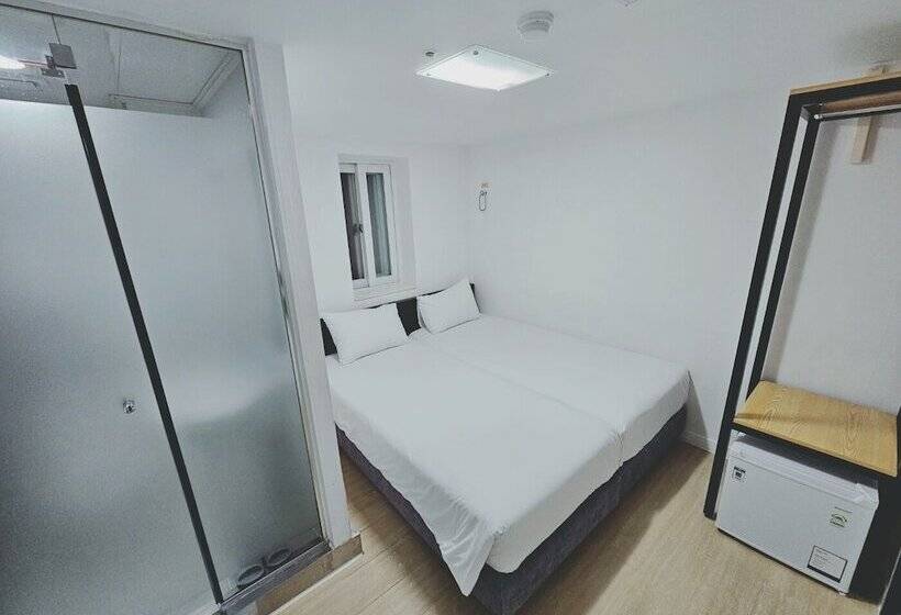 Fotos del hotel Ekonomy  Myeongdong Premier:  19