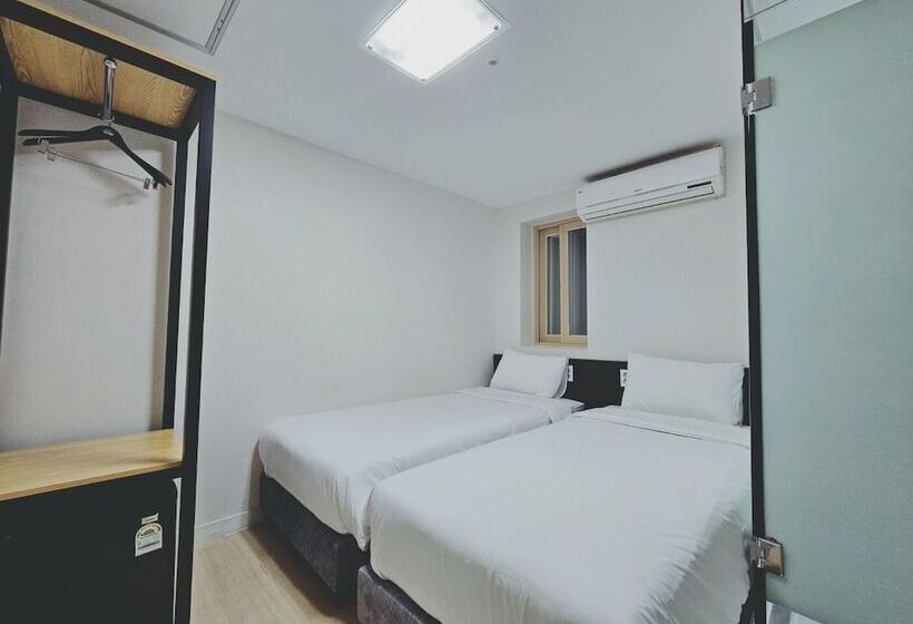 Fotos del hotel Ekonomy  Myeongdong Premier:  16