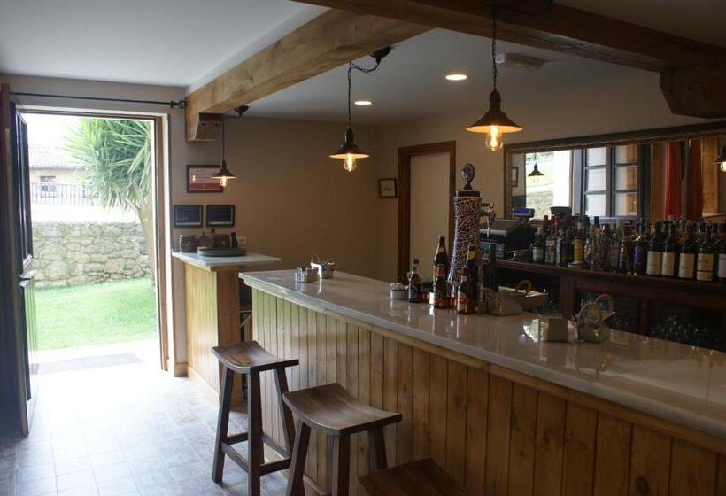 Fotos del hotel Colonial de Santillana:  13