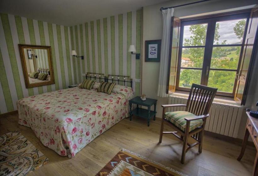 Fotos del hotel Colonial de Santillana:  10