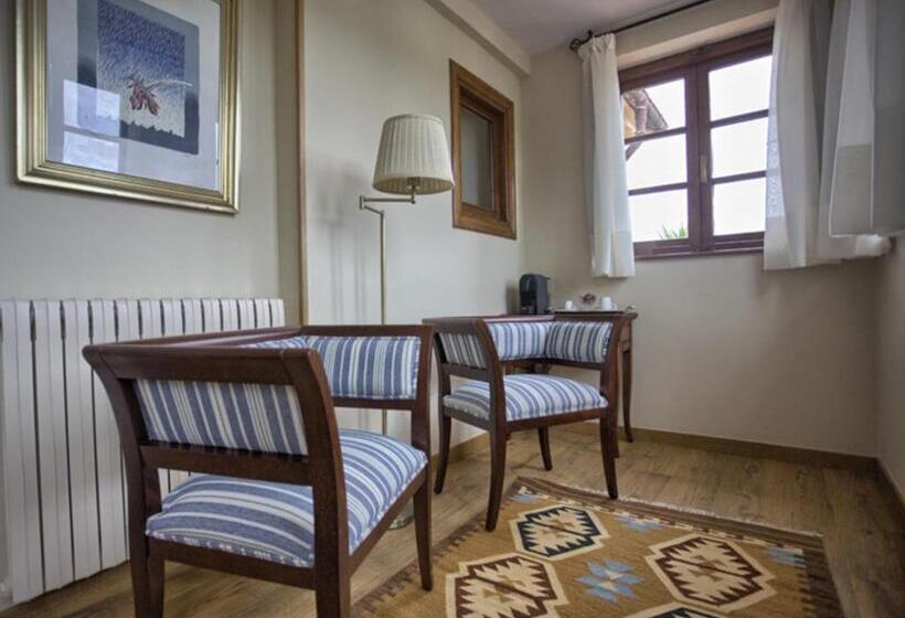 Fotos del hotel Colonial de Santillana:  19