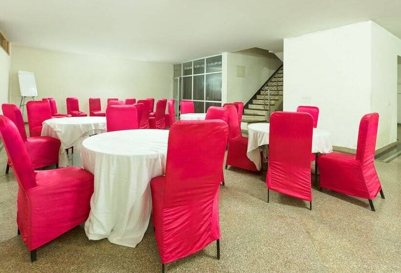 Fotos del hotel Treebo Aambson View:  14