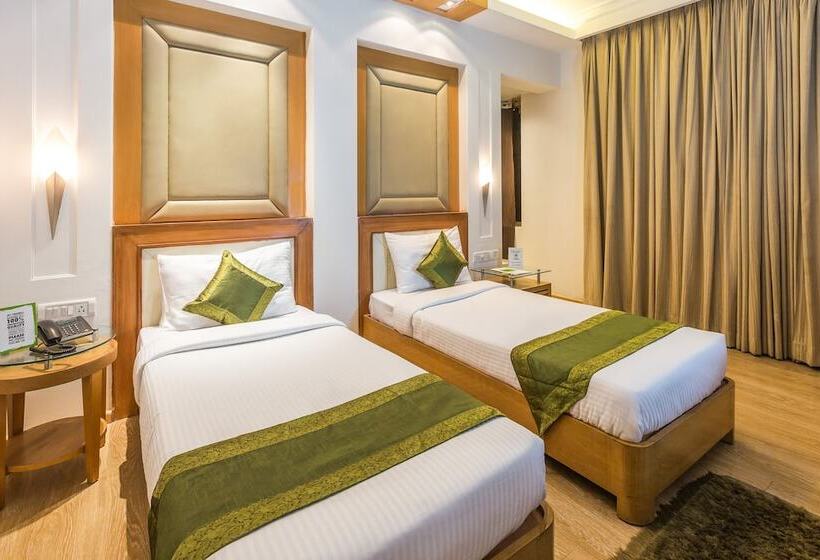 Fotos del hotel Treebo Aambson View:  8