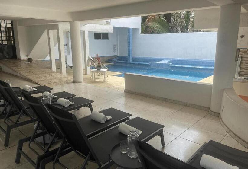 Fotos del hotel Oasis Cuyutlan By Rotamundos:  12