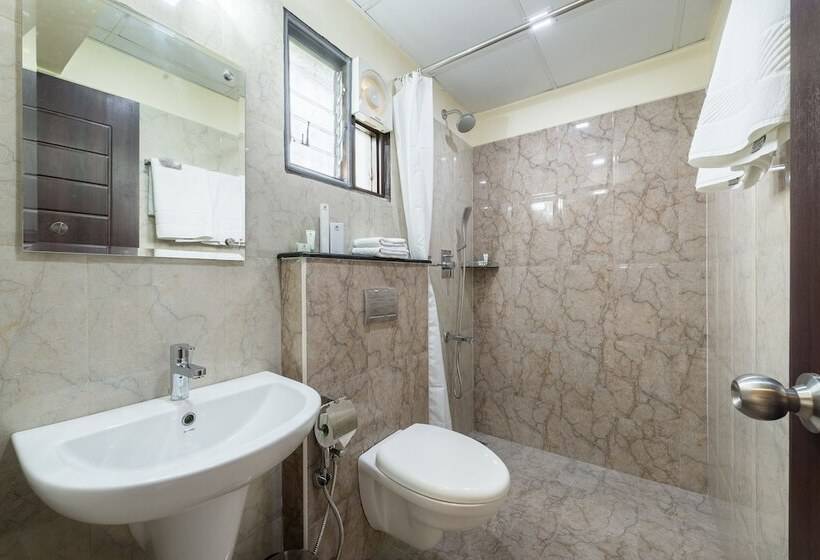 Fotos del hotel Treebo Trend Adin Residence:  6