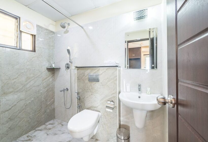 Fotos del hotel Treebo Trend Adin Residence:  15