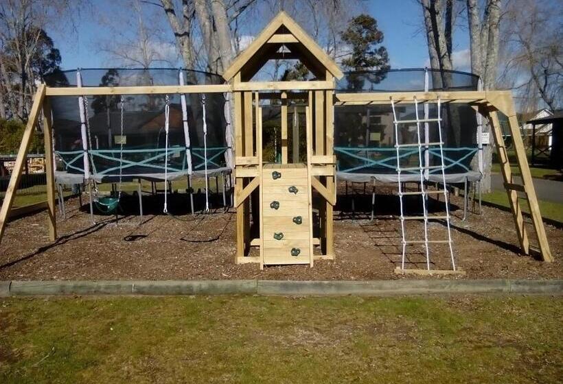 Fotos del hotel Cedarwood Lakeside:  12