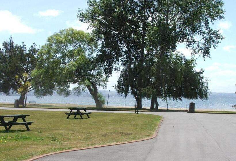 Fotos del hotel Cedarwood Lakeside:  8