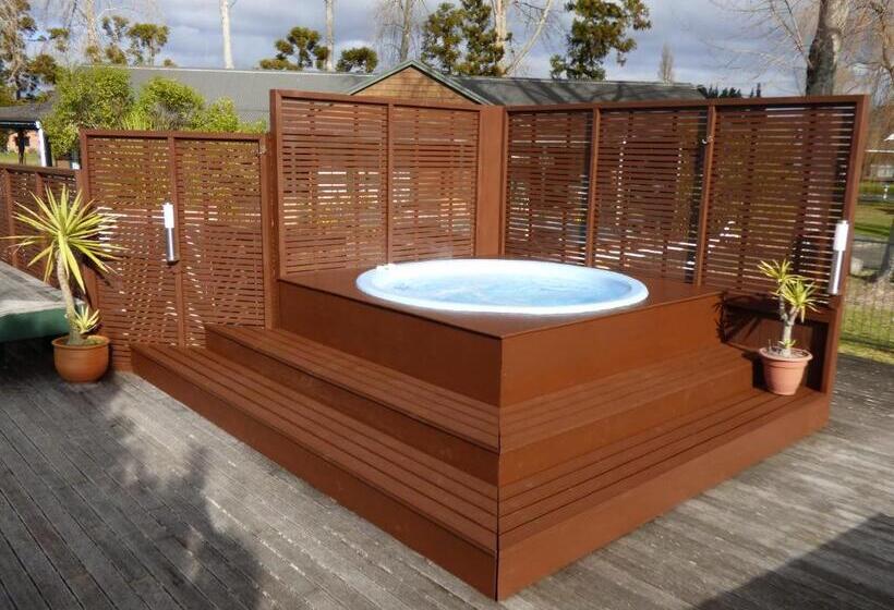 Fotos del hotel Cedarwood Lakeside:  5