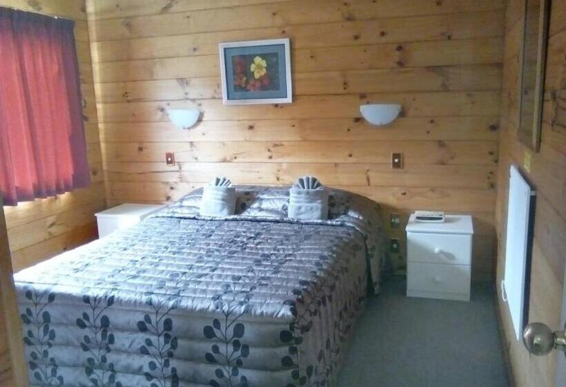 Fotos del hotel Cedarwood Lakeside:  2